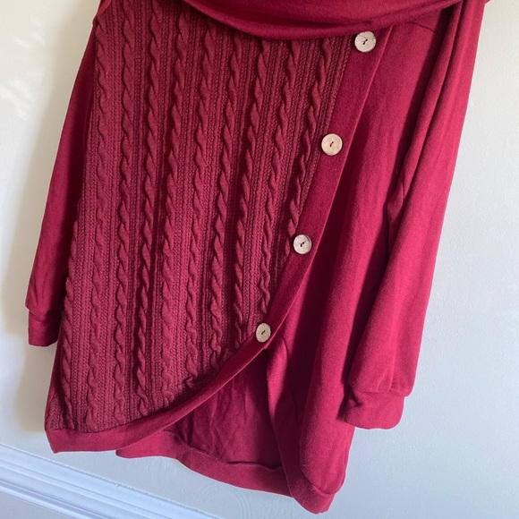 RED & BURGUNDY COWL NECK PULLOVER SWEATER - Picture 3 of 8